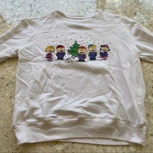 LOOKS LIKE NEW Christmasy Crewneck
